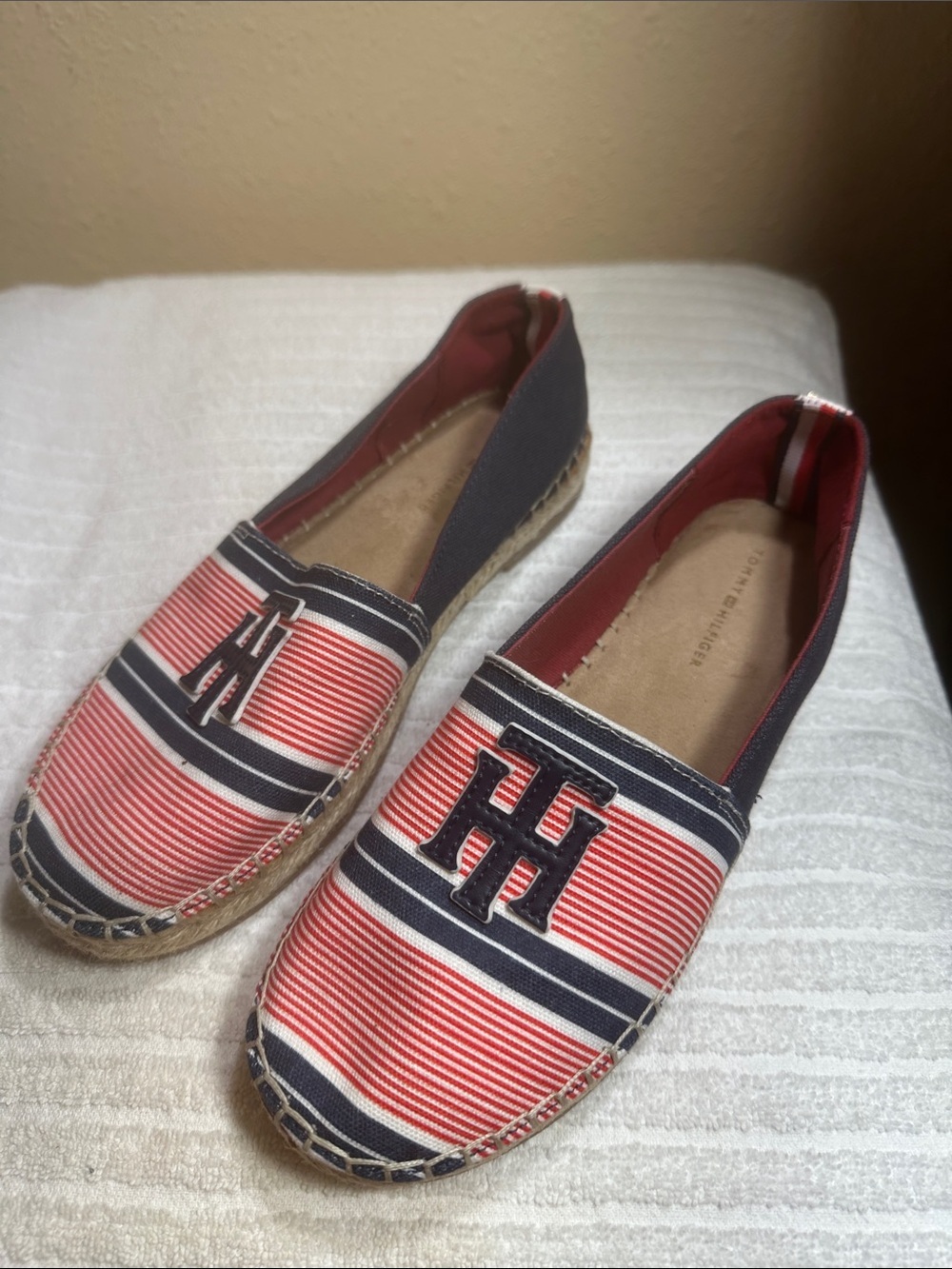 Tommy Hilfiger Espadrilles Size 6 1/2
